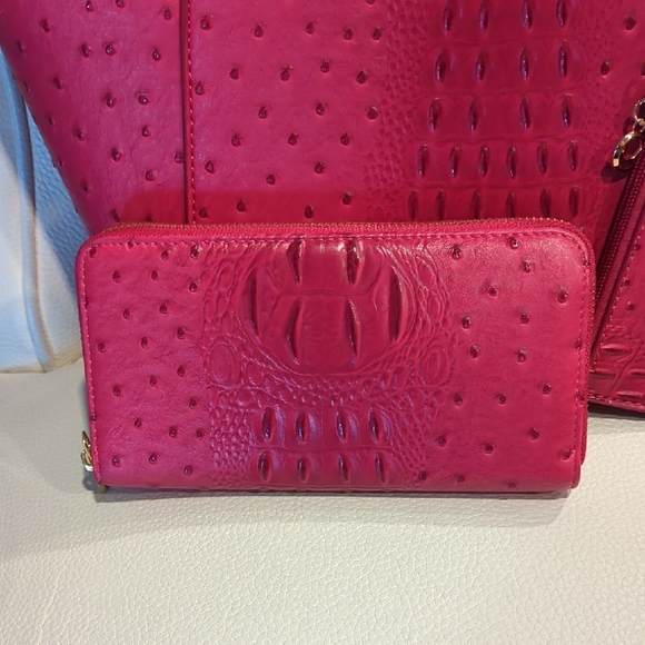 Elegant Pink Women's Bag Set - Picture 2 of 9